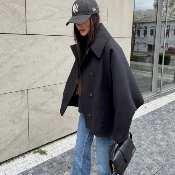 Zara Jackets & Blazers - LAST ONE! MANTECO OVERSIZED CROPPED WOOL COAT